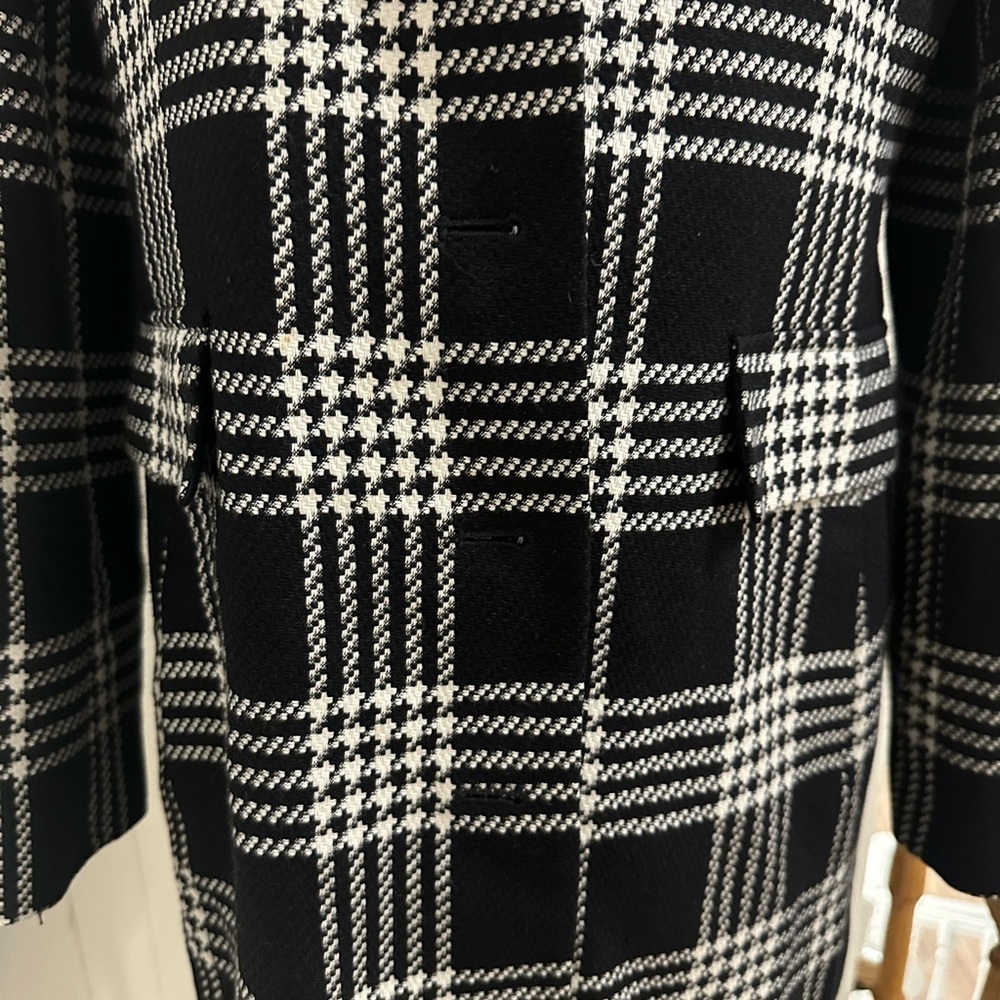 White Plaid Midi Coat Sz 8 - Picture 3 of 8